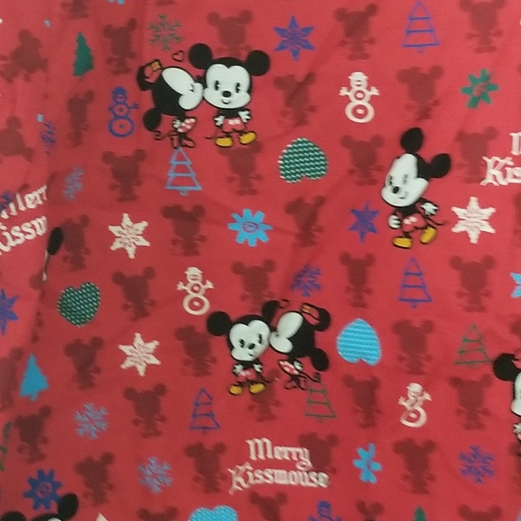 Disney Scrub Top - Picture 2 of 2